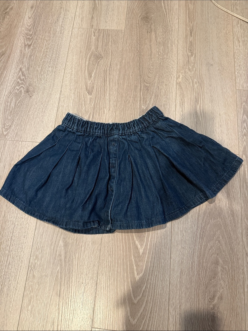 Offline by Aerie Oxford Mini Skort Denim Skirt w built in shorts Small Pleated - Picture 6 of 8